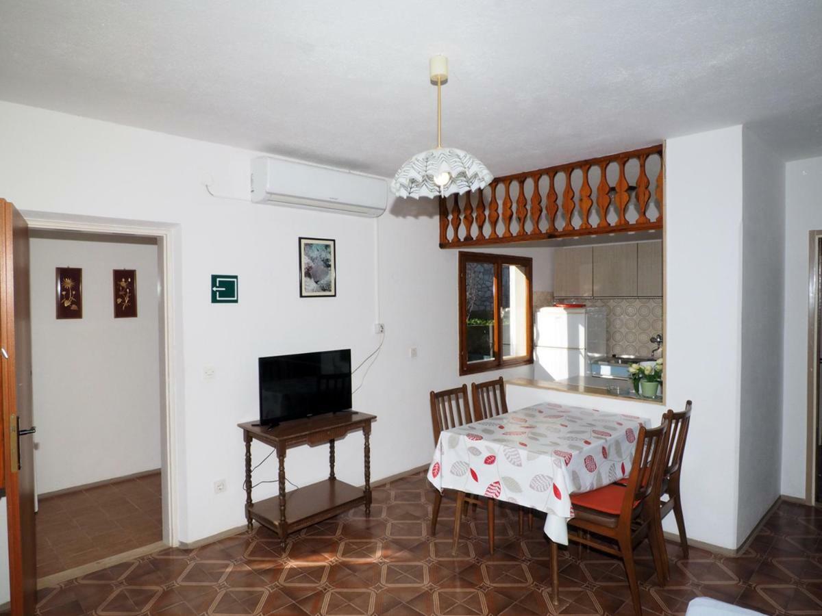 Skorin Apartment